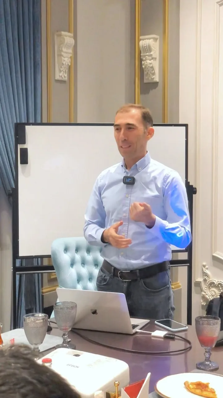 Akmal Nasridinov on meeting a sales plan